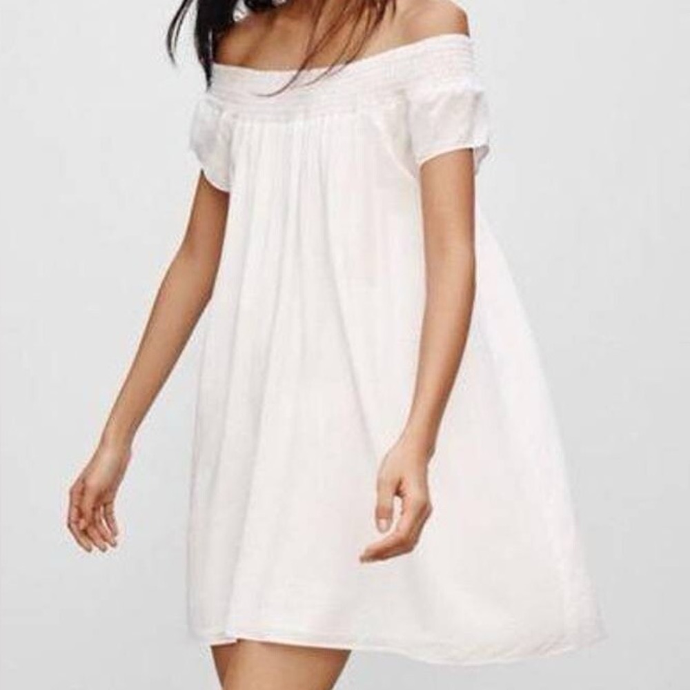 Aritzia Talula Horatio Off the Shoulder Dress in White, Size S